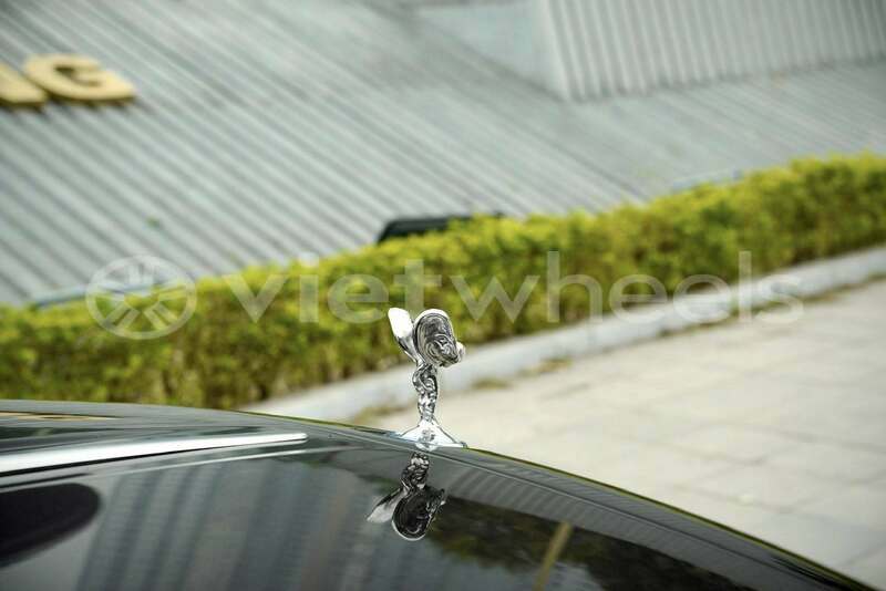 Big with watermark rolls royce ghost ho chi minh 12 46790