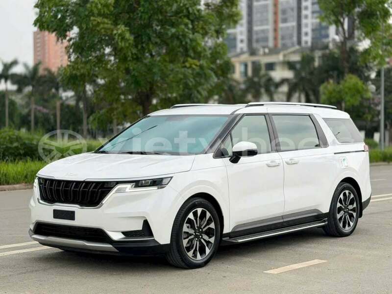 Big with watermark kia carnival quang tri a doi 46799