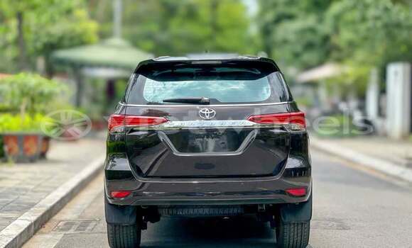 Mua Đã sử dụng Toyota Fortuner Xe ô tô Mua Đã sử dụng Toyota Fortuner Xe ô tô