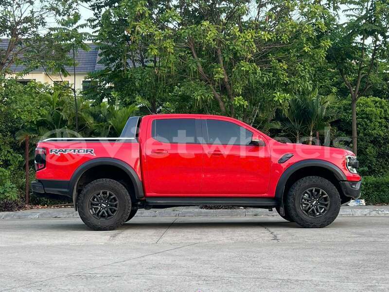 Big with watermark ford raptor hung yen a sao 46803