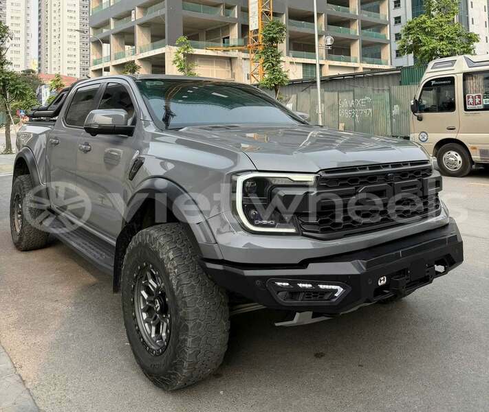 Big with watermark ford raptor hung yen a sao 46827