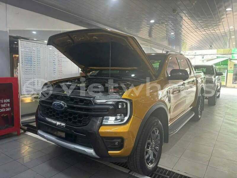 Big with watermark ford ranger hue an cuu 46840
