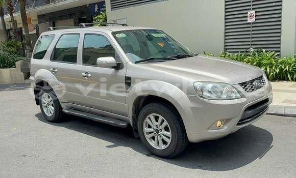 Mua Đã sử dụng Ford Escape Xe ô tô Mua Đã sử dụng Ford Escape Xe ô tô