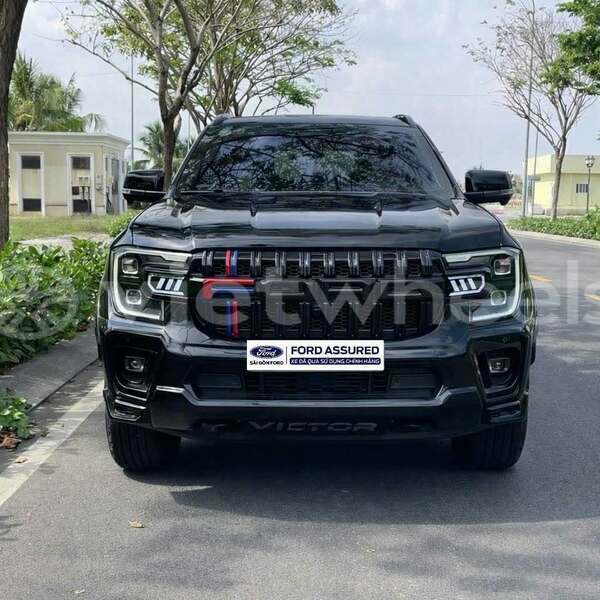 Big with watermark ford everest hue an cuu 46854