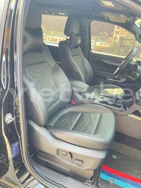 Big with watermark ford everest hue an cuu 46854