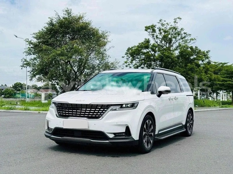 Big with watermark kia carnival hanoi saigon 46878