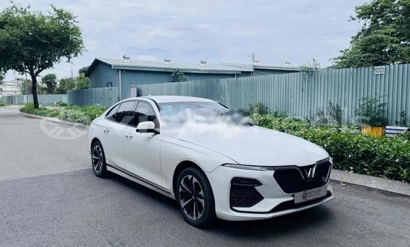 Mua Đã sử dụng VINFAST Luxury A 2.0 Xe ô tô Mua Đã sử dụng VINFAST Luxury A 2.0 Xe ô tô