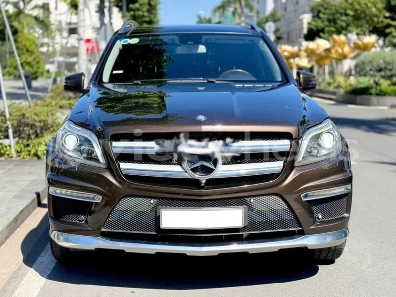 Big with watermark mercedes gl 500 hanoi saigon 46885