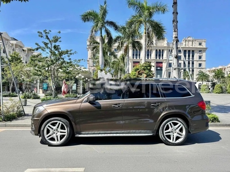 Big with watermark mercedes gl 500 hanoi saigon 46885