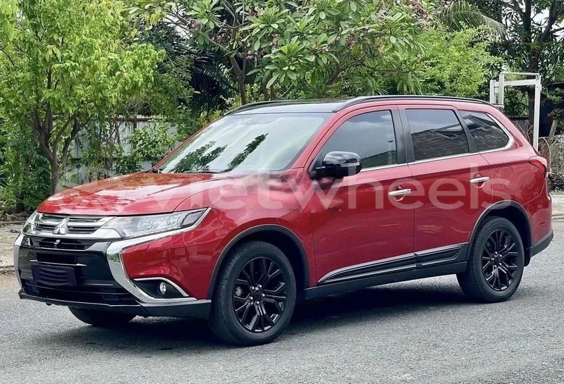 Big with watermark mitsubishi outlander hanoi saigon 46889