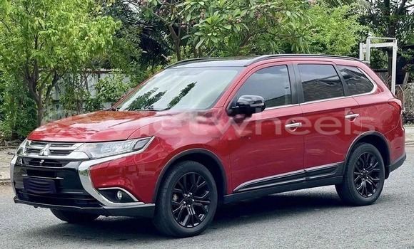 Mua Đã sử dụng Mitsubishi Outlander Xe ô tô Mua Đã sử dụng Mitsubishi Outlander Xe ô tô