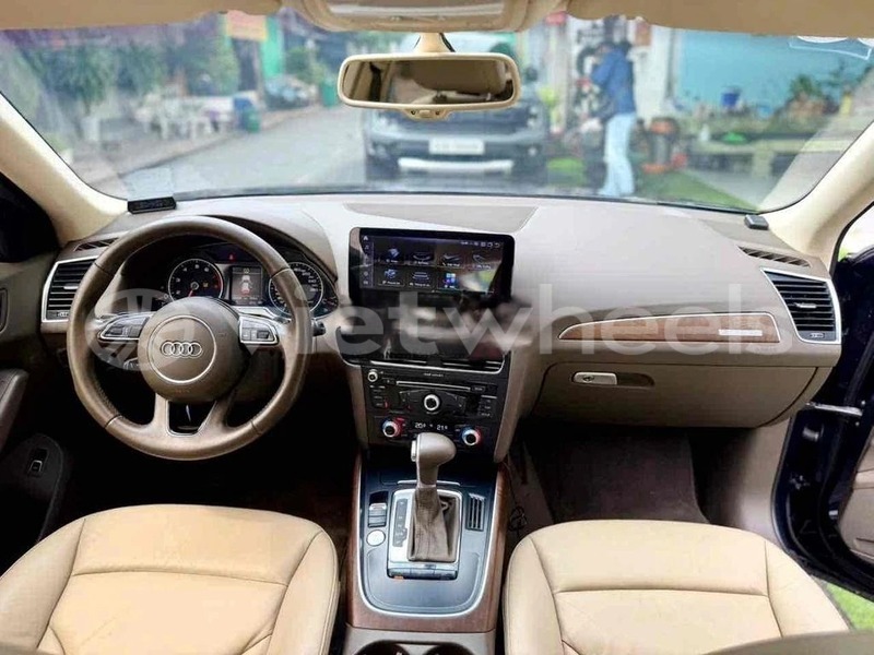 Big with watermark audi q5 hanoi saigon 46891