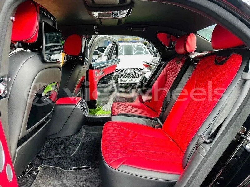 Big with watermark bentley mulsanne hanoi saigon 46892