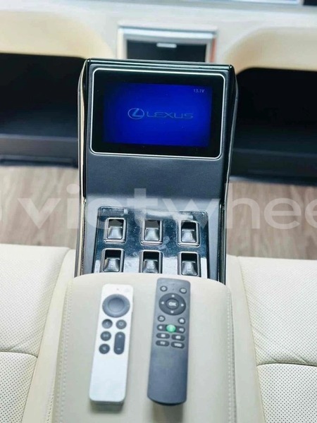 Big with watermark toyota alphard hanoi saigon 46897