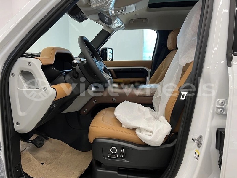 Big with watermark land rover other lan rovers hanoi saigon 46898