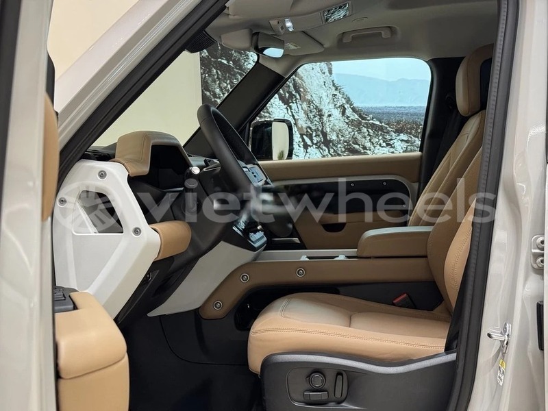 Big with watermark land rover other lan rovers hanoi saigon 46899