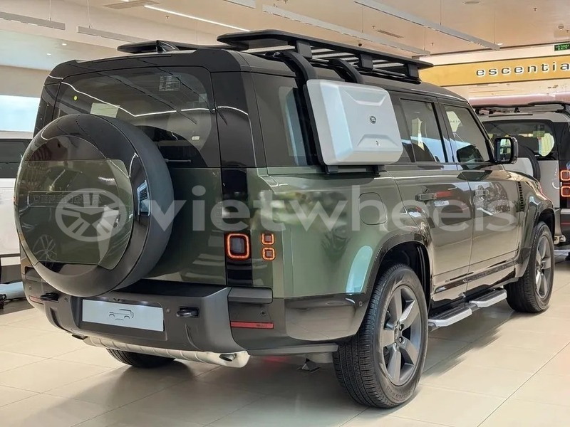 Big with watermark land rover other lan rovers hanoi saigon 46902
