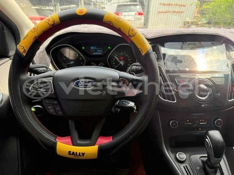 Big with watermark ford focus hanoi saigon 46906