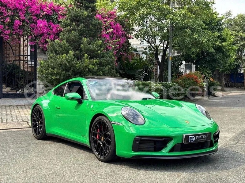 Big with watermark porsche 911 hanoi saigon 46913