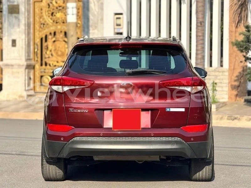 Big with watermark hyundai tucson hanoi saigon 46917