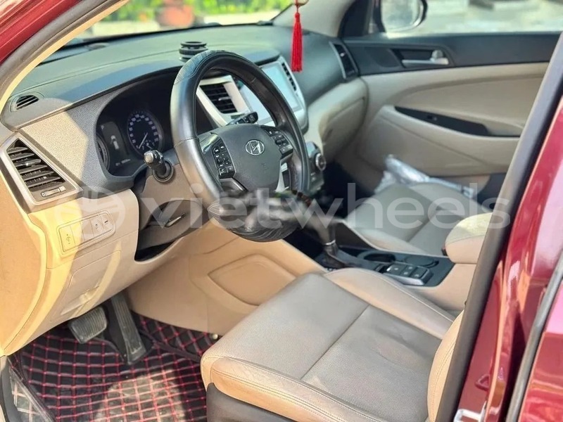 Big with watermark hyundai tucson hanoi saigon 46917
