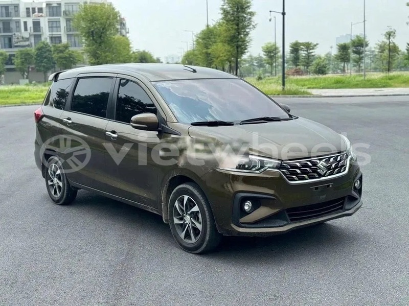 Big with watermark suzuki ertiga hanoi saigon 46918