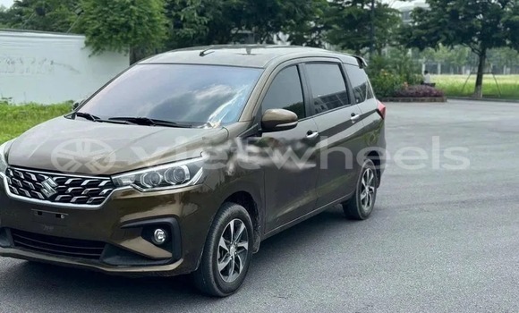 Mua Đã sử dụng Suzuki Ertiga Xe ô tô Mua Đã sử dụng Suzuki Ertiga Xe ô tô