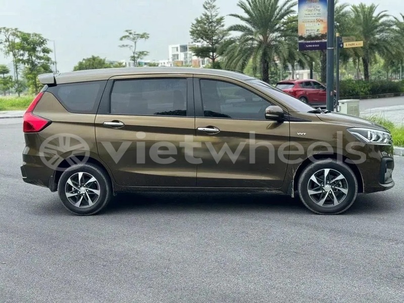 Big with watermark suzuki ertiga hanoi saigon 46918