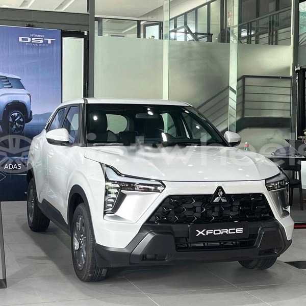 Big with watermark mitsubishi xforce hanoi saigon 46919