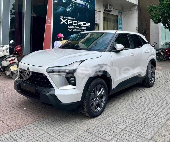 Big with watermark mitsubishi xforce hanoi saigon 46919