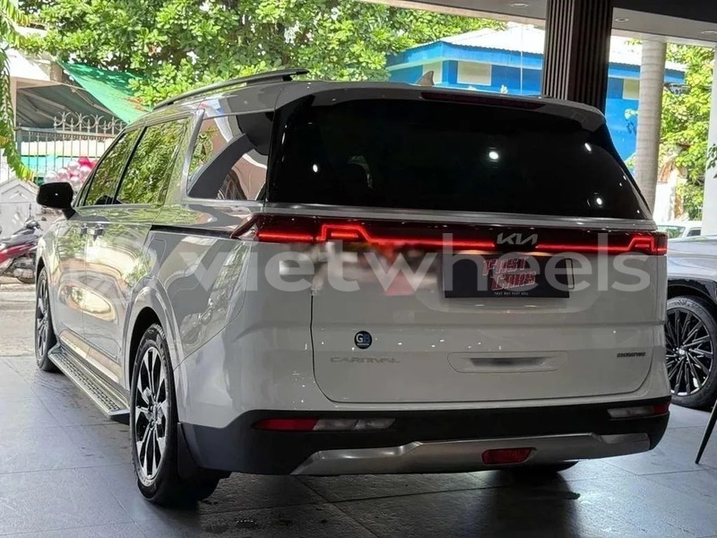 Big with watermark kia carnival hanoi saigon 46922