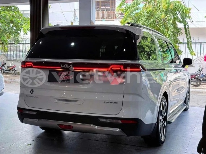 Big with watermark kia carnival hanoi saigon 46922