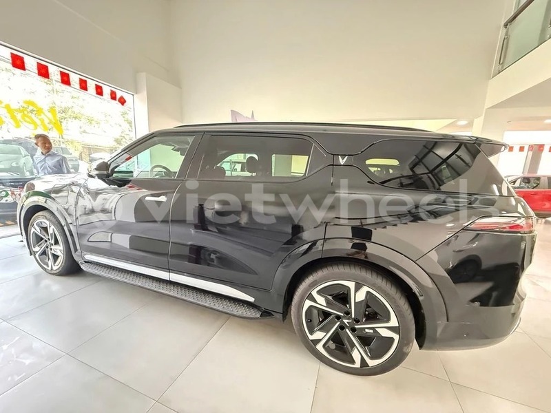 Big with watermark vinfast vf9 hanoi saigon 46939