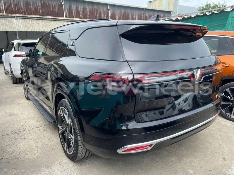 Big with watermark vinfast vf9 hanoi saigon 46941