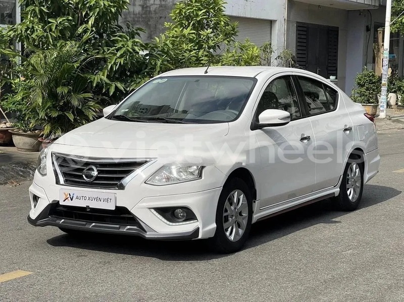 Big with watermark nissan sunny hanoi saigon 46945
