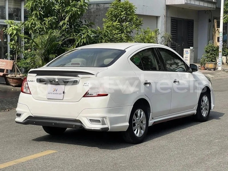 Big with watermark nissan sunny hanoi saigon 46945
