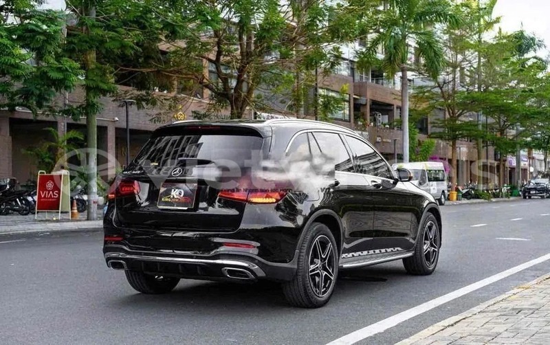 Big with watermark mercedes glc hanoi saigon 46950