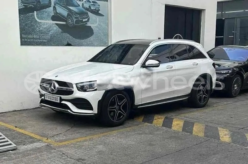 Big with watermark mercedes glc 300 4matic hanoi saigon 46954