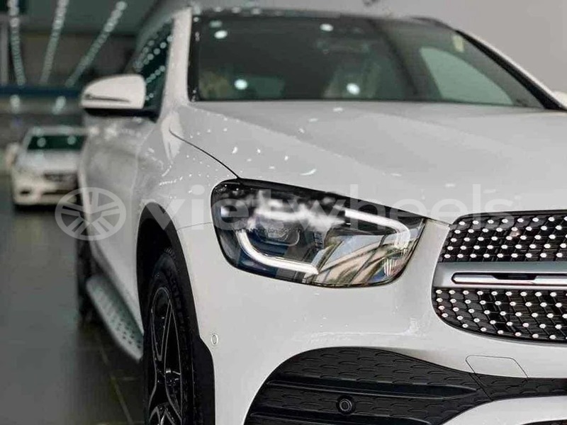 Big with watermark mercedes glc 300 4matic hanoi saigon 46954