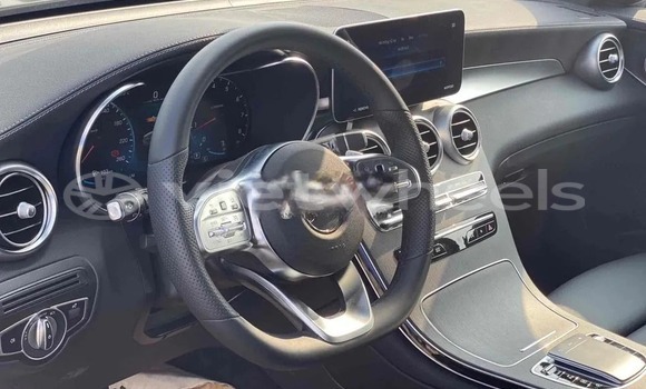 Mua Đã sử dụng Mercedes GLC 300 4Matic Xe ô tô Mua Đã sử dụng Mercedes GLC 300 4Matic Xe ô tô