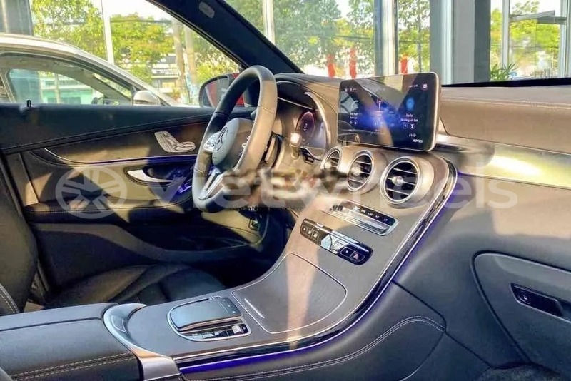 Big with watermark mercedes glc 300 4matic hanoi saigon 46954