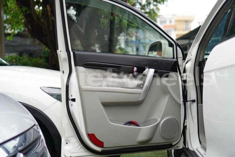Big with watermark chevrolet captiva hanoi saigon 46957