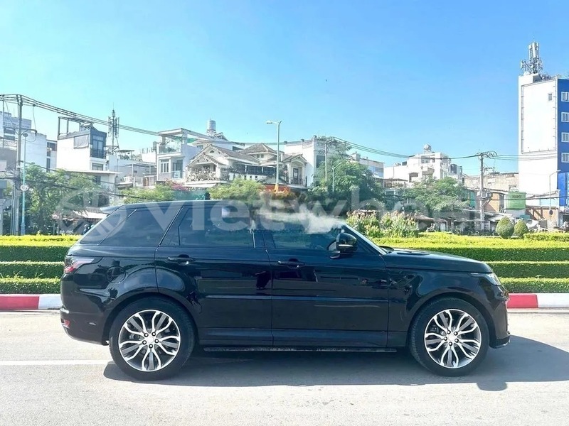 Big with watermark land rover range rover hanoi saigon 46964