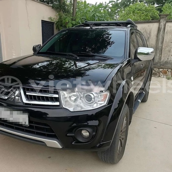 Big with watermark mitsubishi pajero sport hanoi saigon 46965
