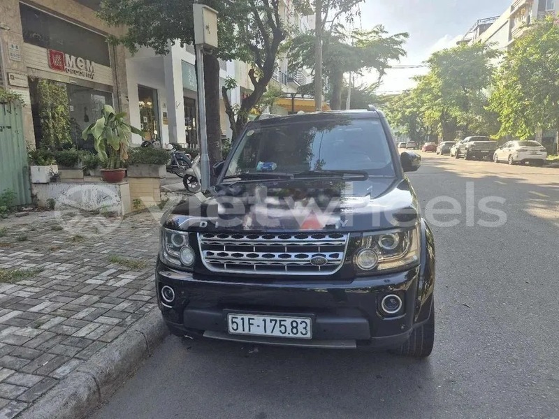 Big with watermark land rover discovery hse hanoi saigon 46968