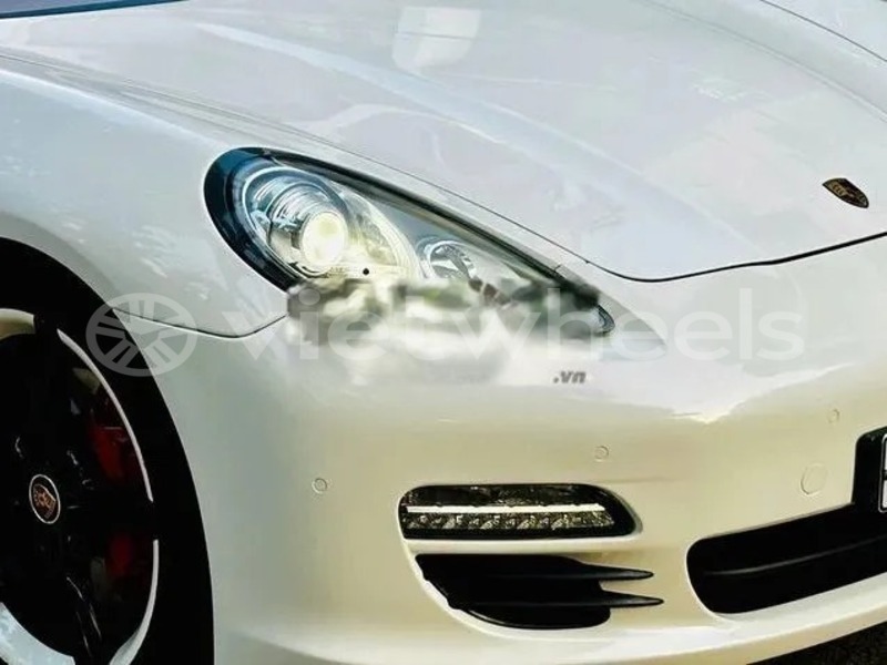 Big with watermark porsche panamera hanoi saigon 46971