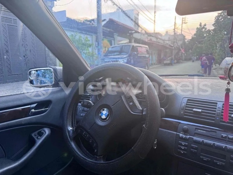Big with watermark bmw 3 series hanoi saigon 46973