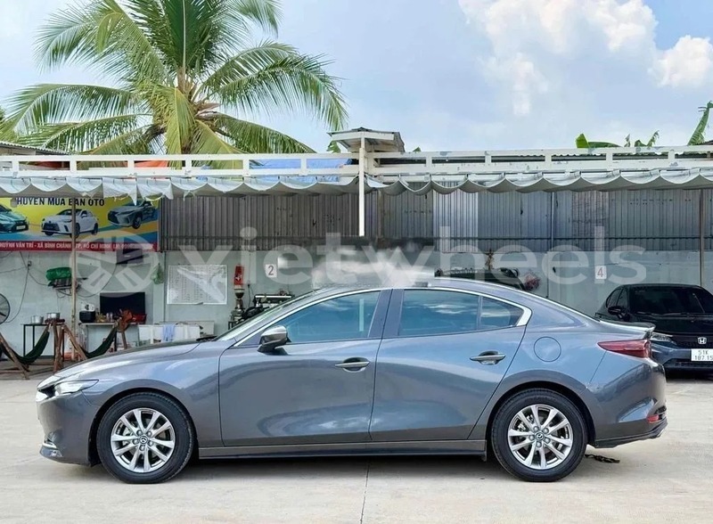 Big with watermark mazda 3 luxury hanoi saigon 46976