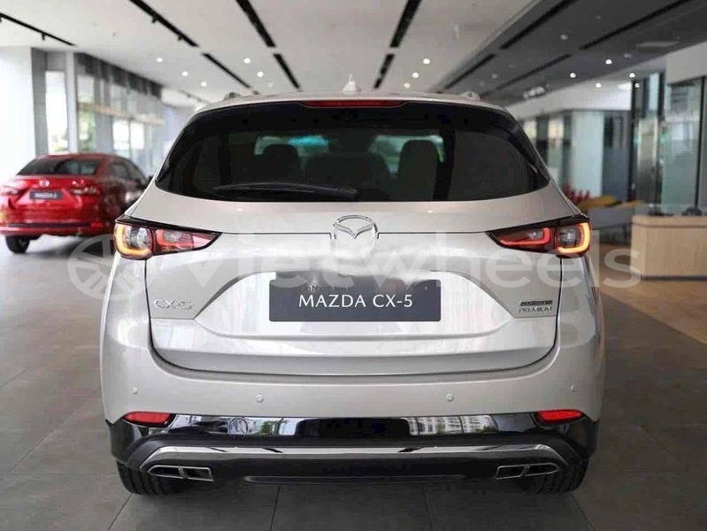 Big with watermark mazda cx 5 hanoi saigon 46978