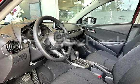 Mua Nhập khẩu Mazda 2 Xe ô tô Mua Nhập khẩu Mazda 2 Xe ô tô